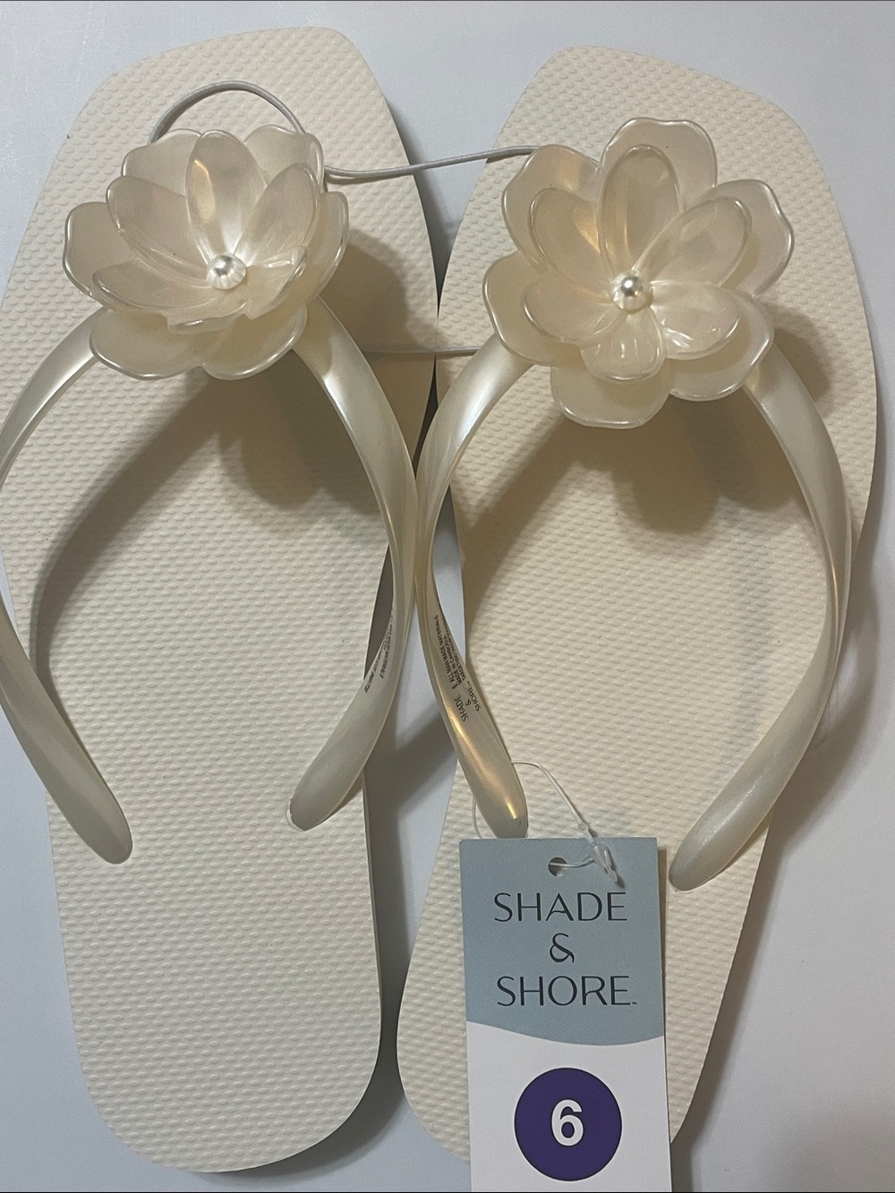 Shade & Shore Women's Pearl Cream Floral Jelly Flip Flop sandals  NWT Sz. 6